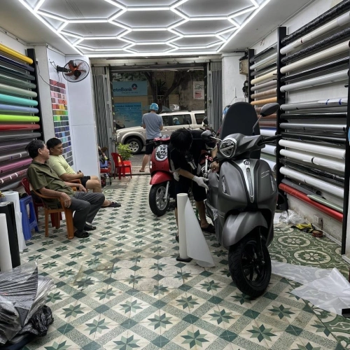  SHOP CÓ NHẬN DÁN XE TẠI NHÀ