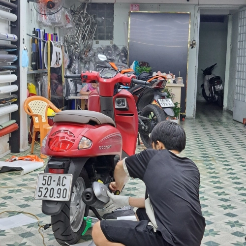  SHOP CÓ NHẬN DÁN XE TẠI NHÀ