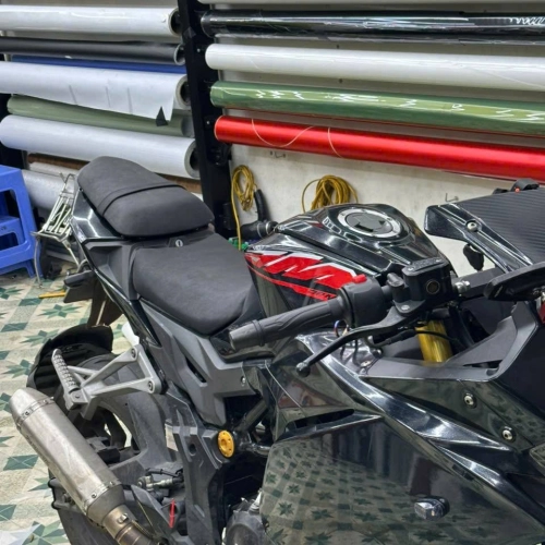 DEMON 150 Wrap Đổi Màu Đen kim tuyến 